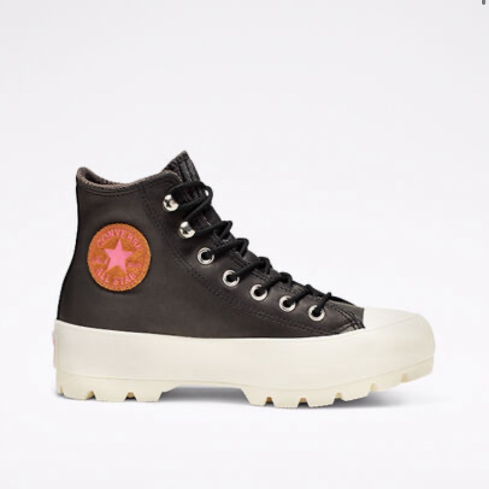 Converse Lugged Waterproof Leather High top in box